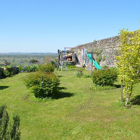 Le Prieure Bed & Breakfast Saint-Pey-de-Castets ภายนอก รูปภาพ